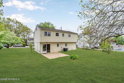 586 Pennsylvania Avenue Brick NJ 08724