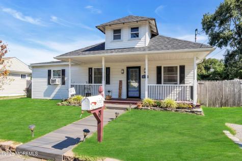 49 Illinois Avenue Waretown NJ 08758