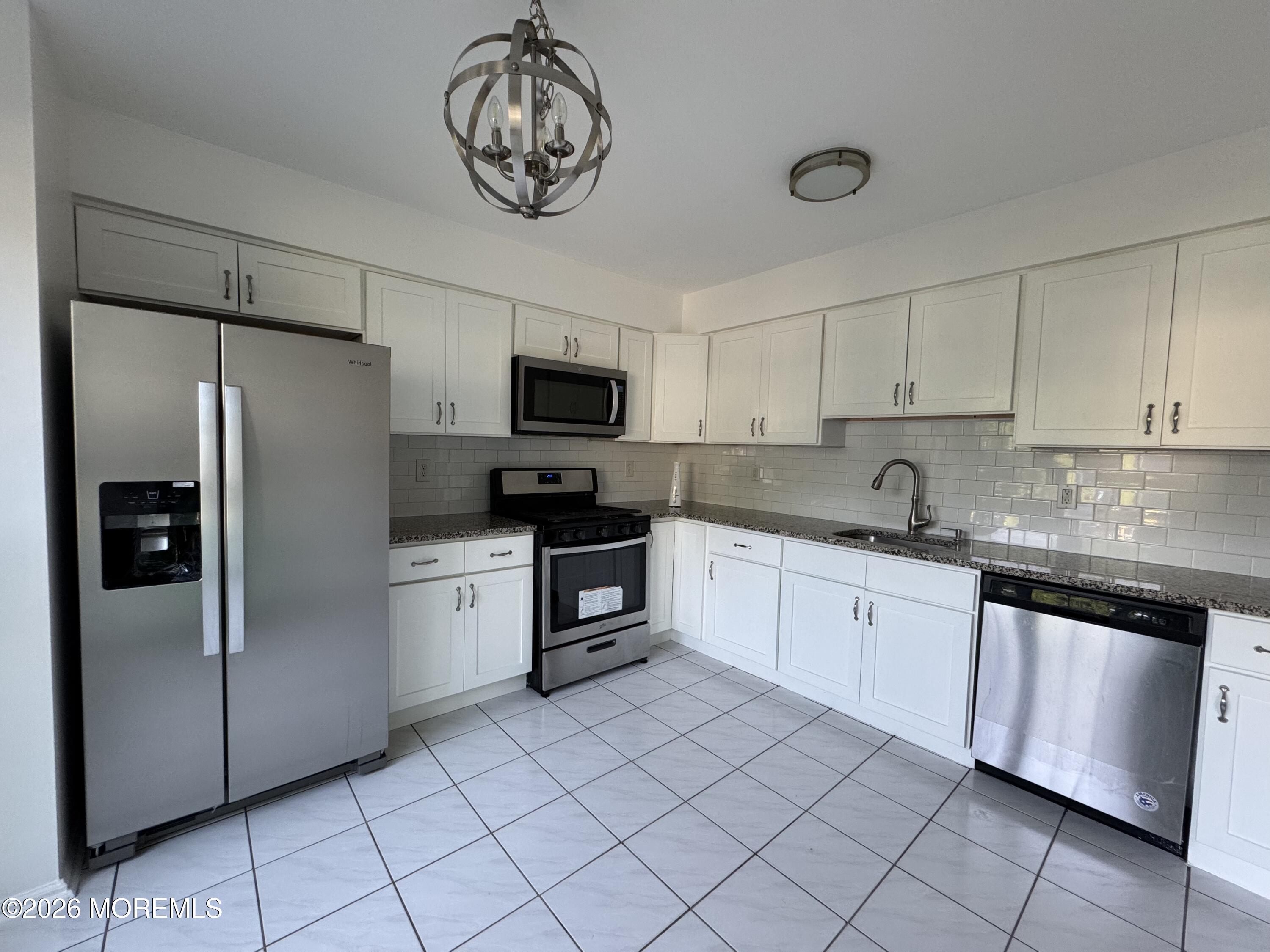 496 Cottonwood Court Howell NJ 07731