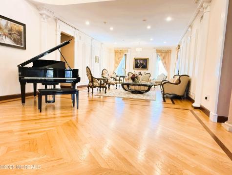 34 Line Road Holmdel NJ 07733