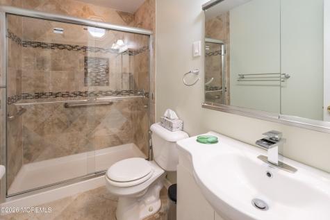 264B Crosse Drive Monroe NJ 08831