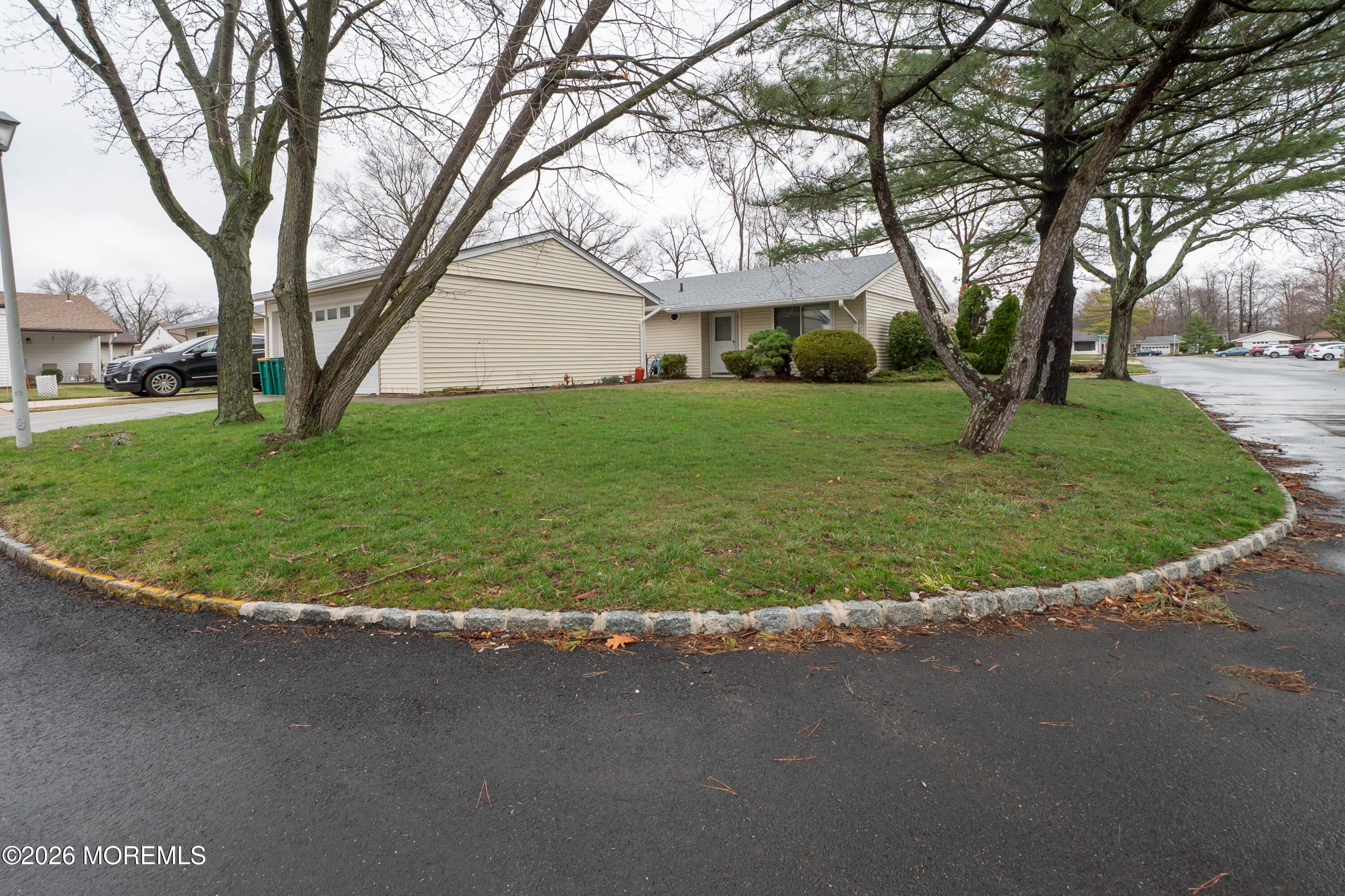 264B Crosse Drive Monroe NJ 08831