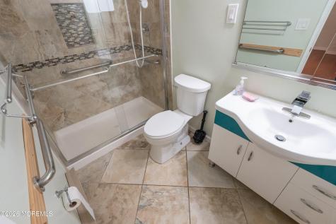 264B Crosse Drive Monroe NJ 08831