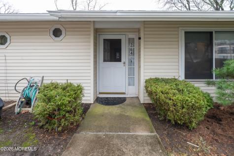 264B Crosse Drive Monroe NJ 08831
