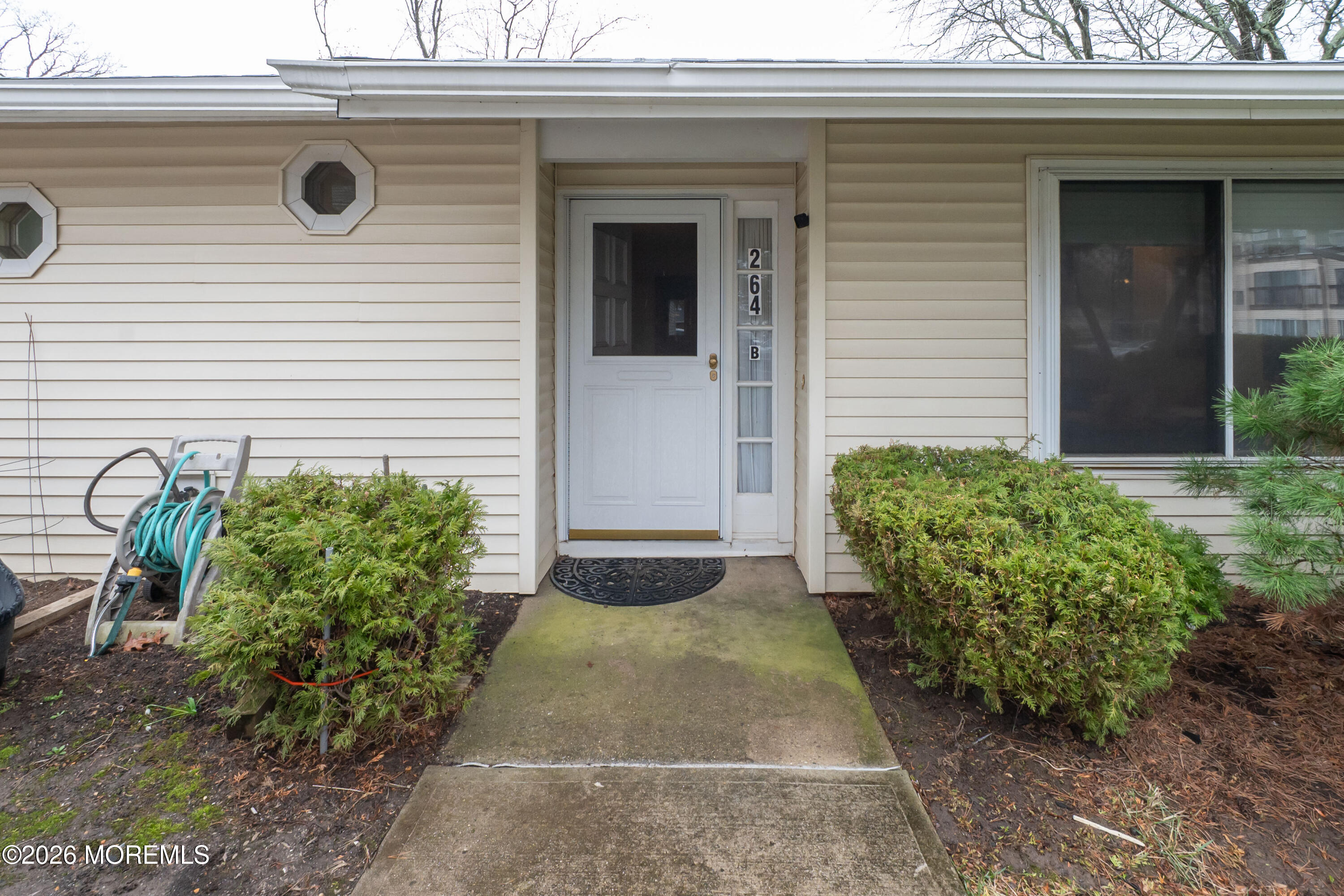 264B Crosse Drive Monroe NJ 08831