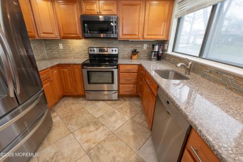 264B Crosse Drive Monroe NJ 08831