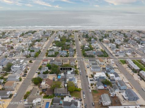 221 11th Street Beach Haven NJ 08008