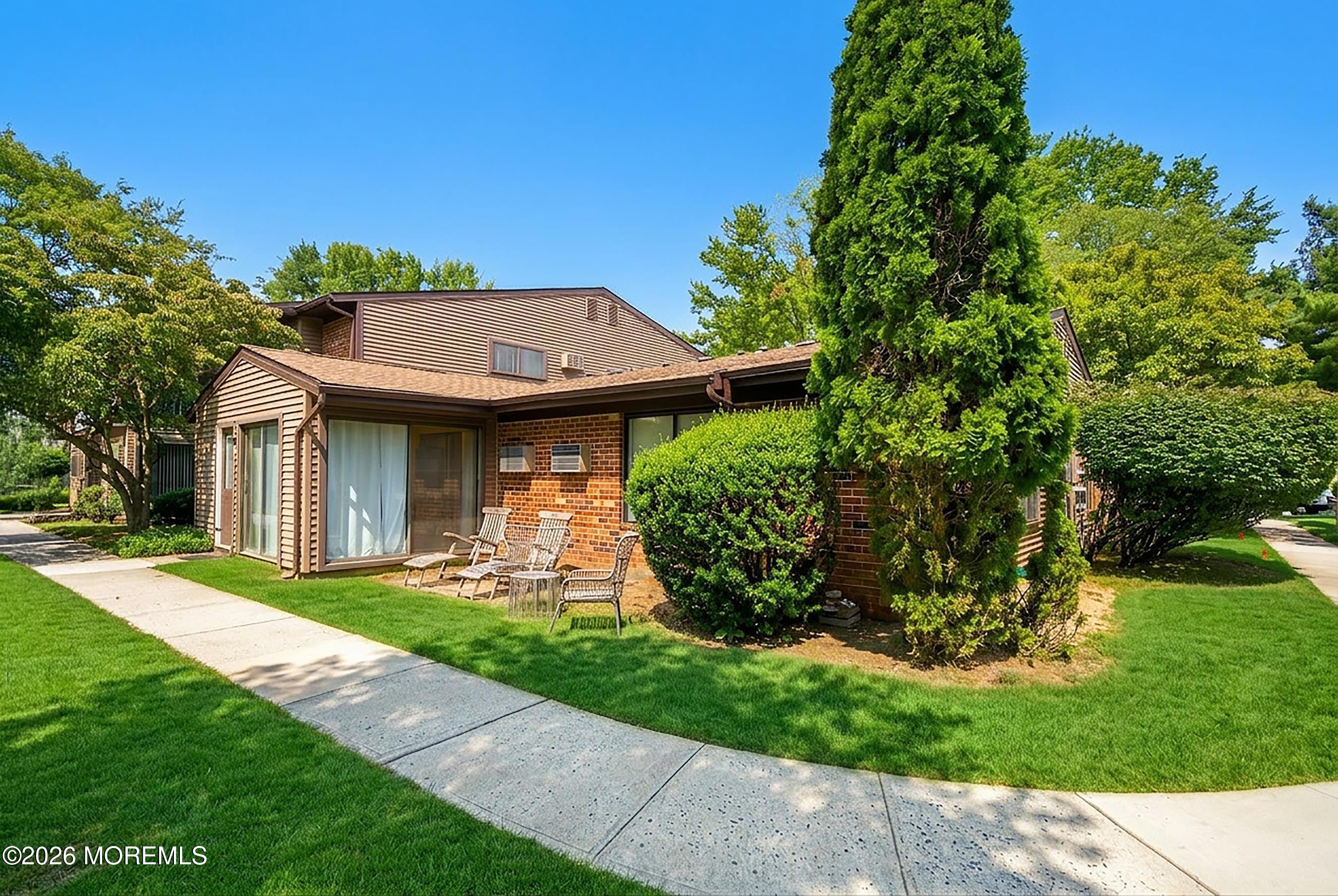 112 Manchester Court Red Bank NJ 07701