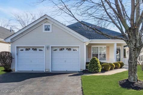 12 Quicksilver Court Lakewood NJ 08701