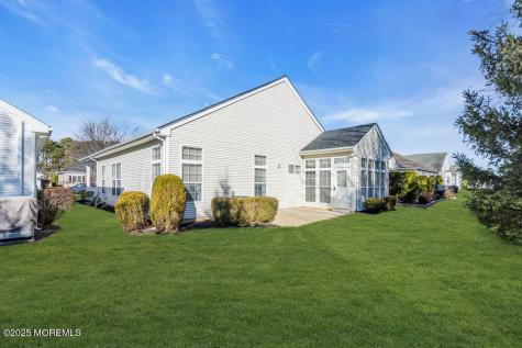 12 Quicksilver Court Lakewood NJ 08701
