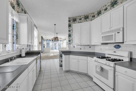12 Quicksilver Court Lakewood NJ 08701