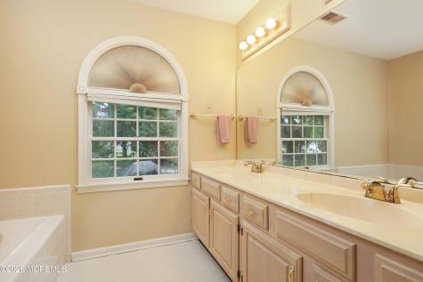 1572 Lacebark Road Toms River NJ 08755