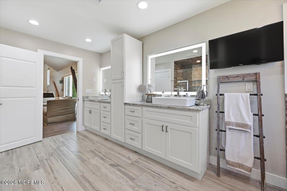 9 Landmark Lane Marlboro NJ 07746