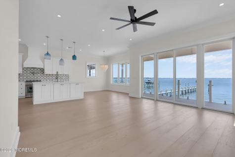 657 Bayview Drive Toms River NJ 08753