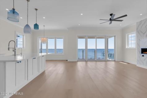 657 Bayview Drive Toms River NJ 08753