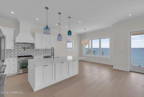 657 Bayview Drive Toms River NJ 08753