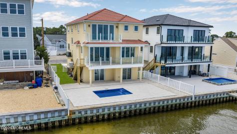 657 Bayview Drive Toms River NJ 08753