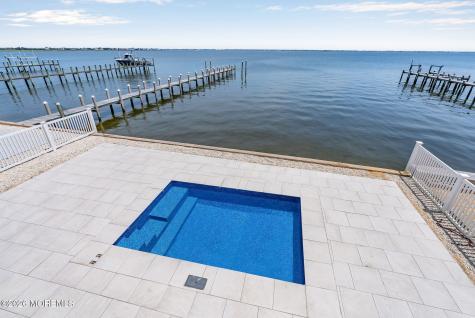 657 Bayview Drive Toms River NJ 08753