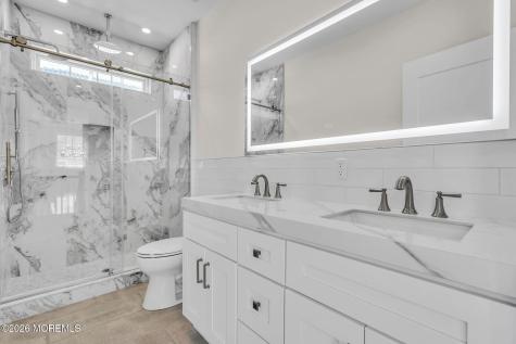 657 Bayview Drive Toms River NJ 08753