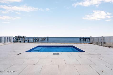 657 Bayview Drive Toms River NJ 08753