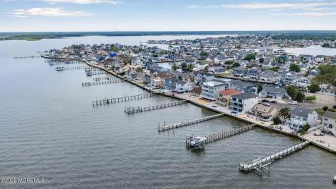 657 Bayview Drive Toms River NJ 08753