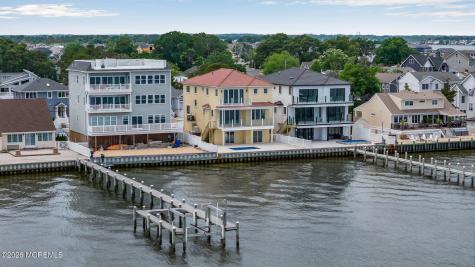 657 Bayview Drive Toms River NJ 08753