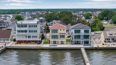 657 Bayview Drive Toms River NJ 08753