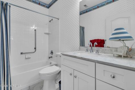 24 Greensprings Drive Lakewood NJ 08701