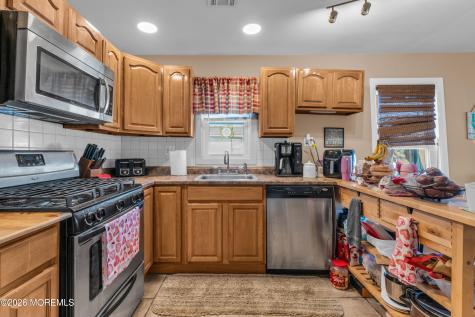 140 7th Street Hazlet NJ 07734