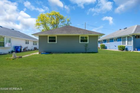 76 Mount Fairweather Lane Toms River NJ 08753