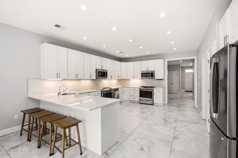 14 Majestic Way Lakewood NJ 08701
