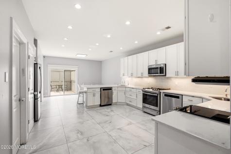 14 Majestic Way Lakewood NJ 08701