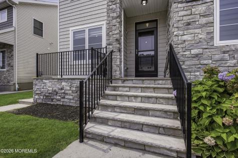 14 Majestic Way Lakewood NJ 08701