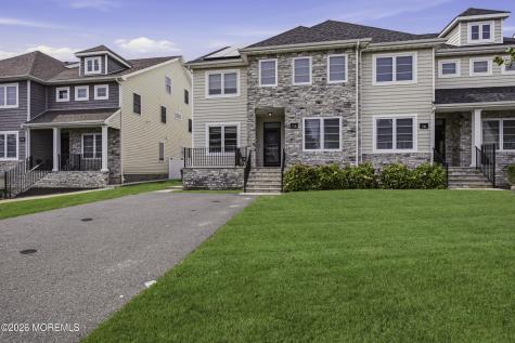 14 Majestic Way Lakewood NJ 08701