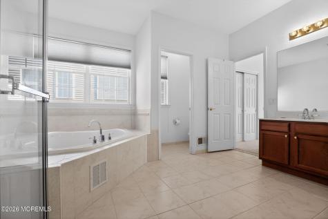 211 Bradwick Way Marlboro NJ 07746