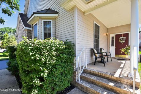 211 Bradwick Way Marlboro NJ 07746