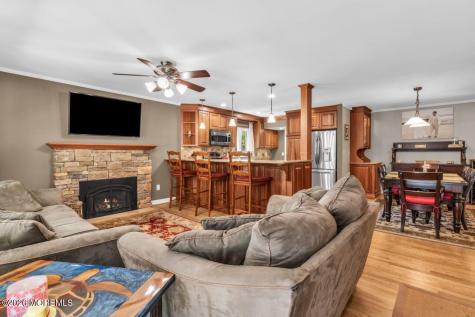 439 Monmouth Avenue Pine Beach NJ 08741