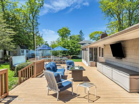 439 Monmouth Avenue Pine Beach NJ 08741