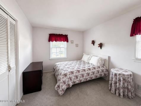 108 Lonny Court Toms River NJ 08753