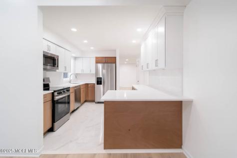 125 N Shore Road Marmora NJ 08223