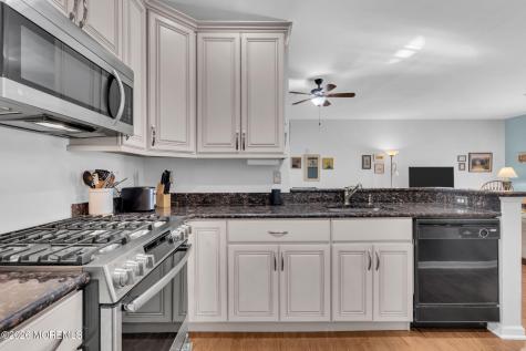 515 Sophee Lane Lakewood NJ 08701