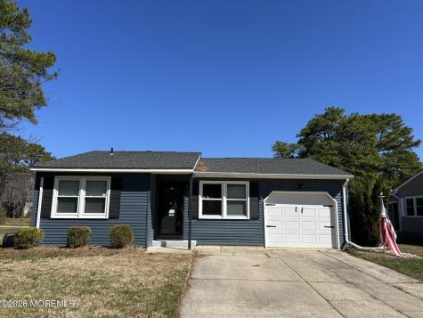 19 Attleboro Lane Whiting NJ 08759