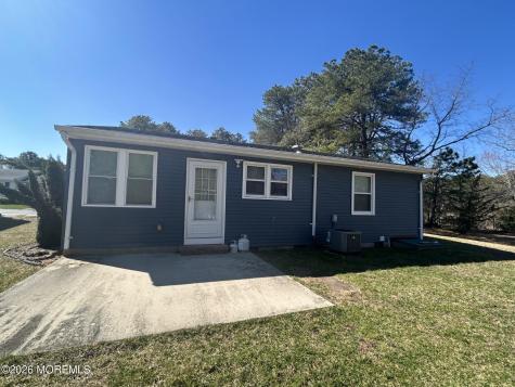 19 Attleboro Lane Whiting NJ 08759