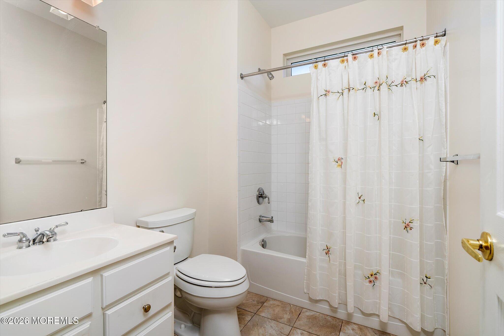 10 Powderhorn Way Allentown NJ 08501
