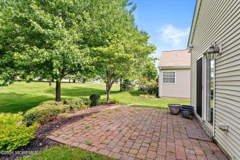 10 Powderhorn Way Allentown NJ 08501