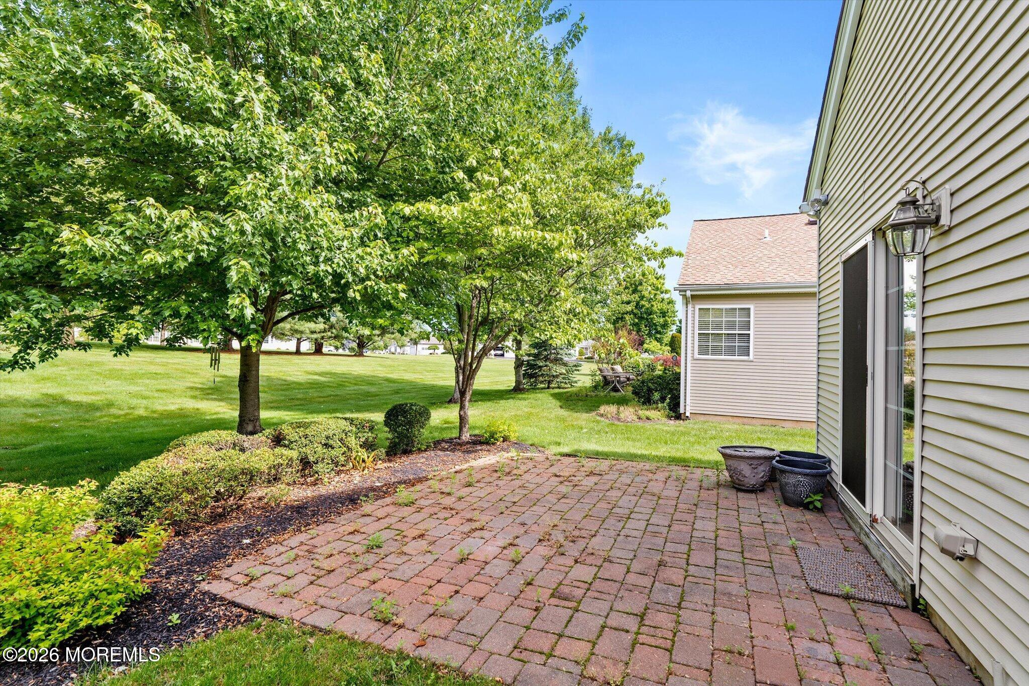 10 Powderhorn Way Allentown NJ 08501