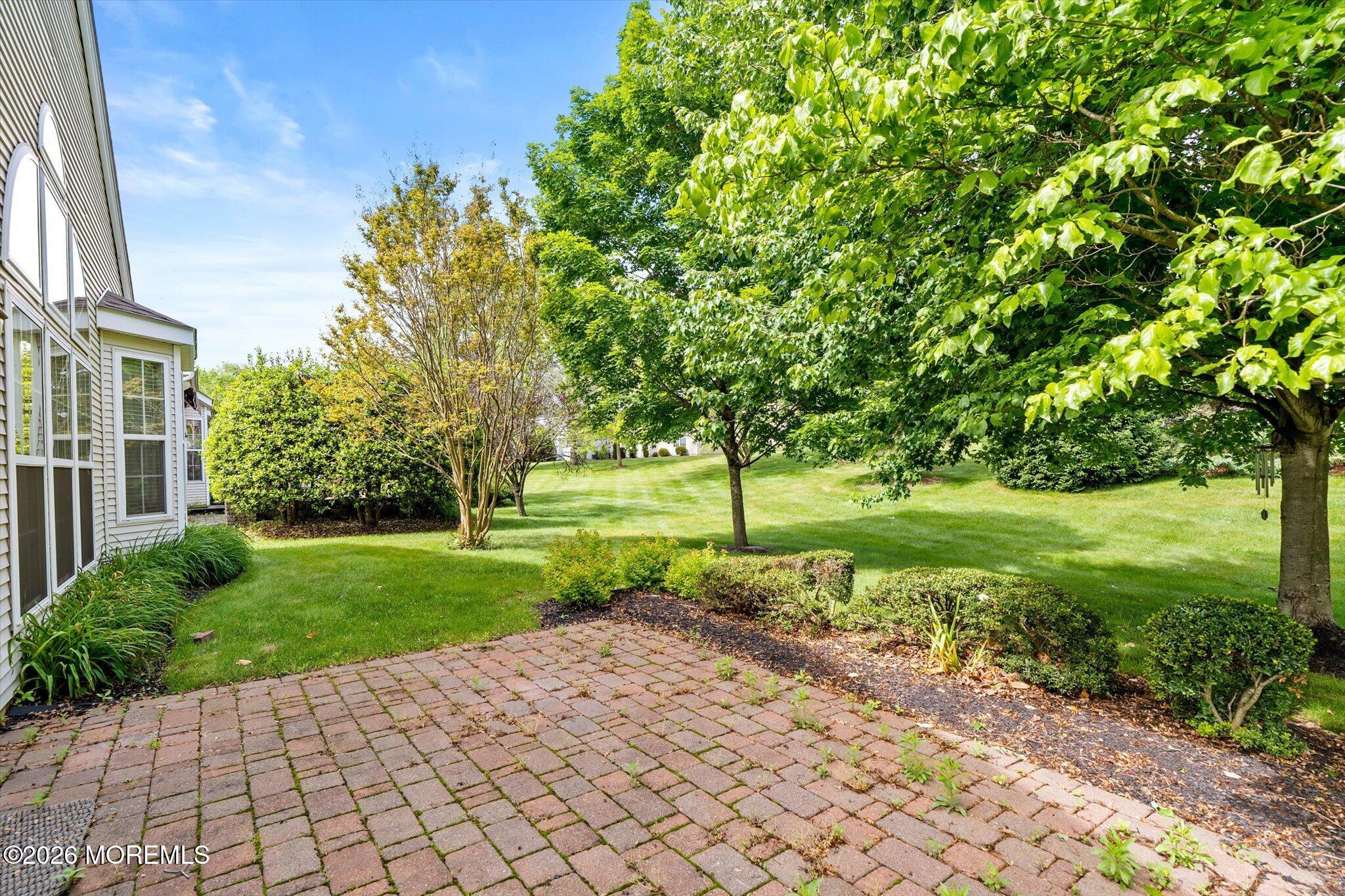 10 Powderhorn Way Allentown NJ 08501