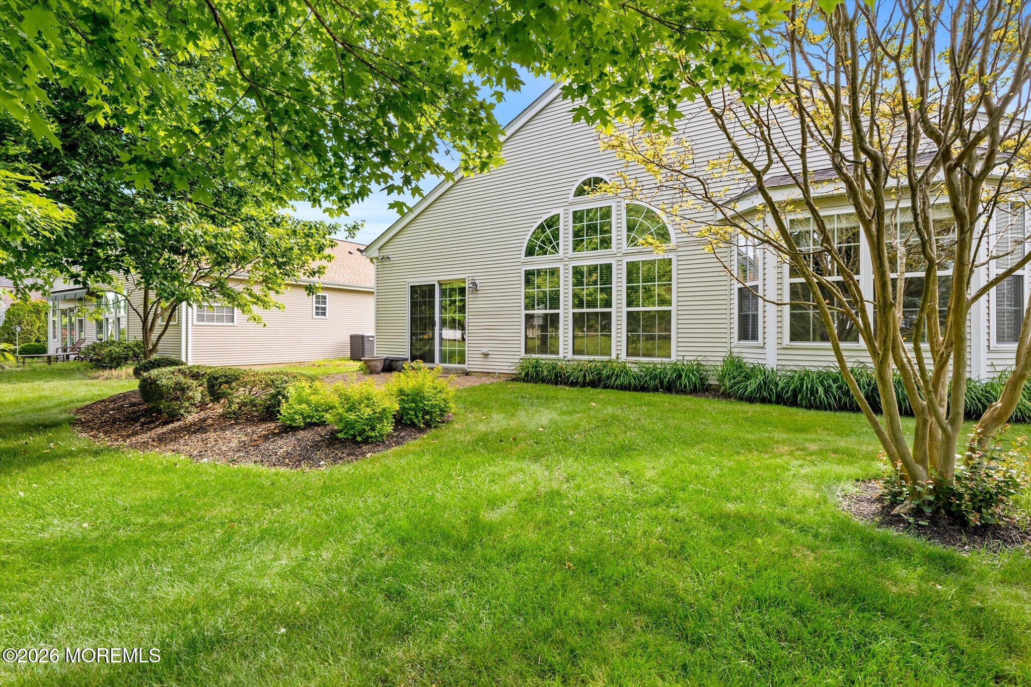 10 Powderhorn Way Allentown NJ 08501