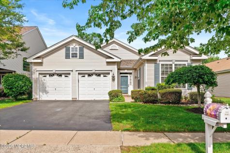 10 Powderhorn Way Allentown NJ 08501
