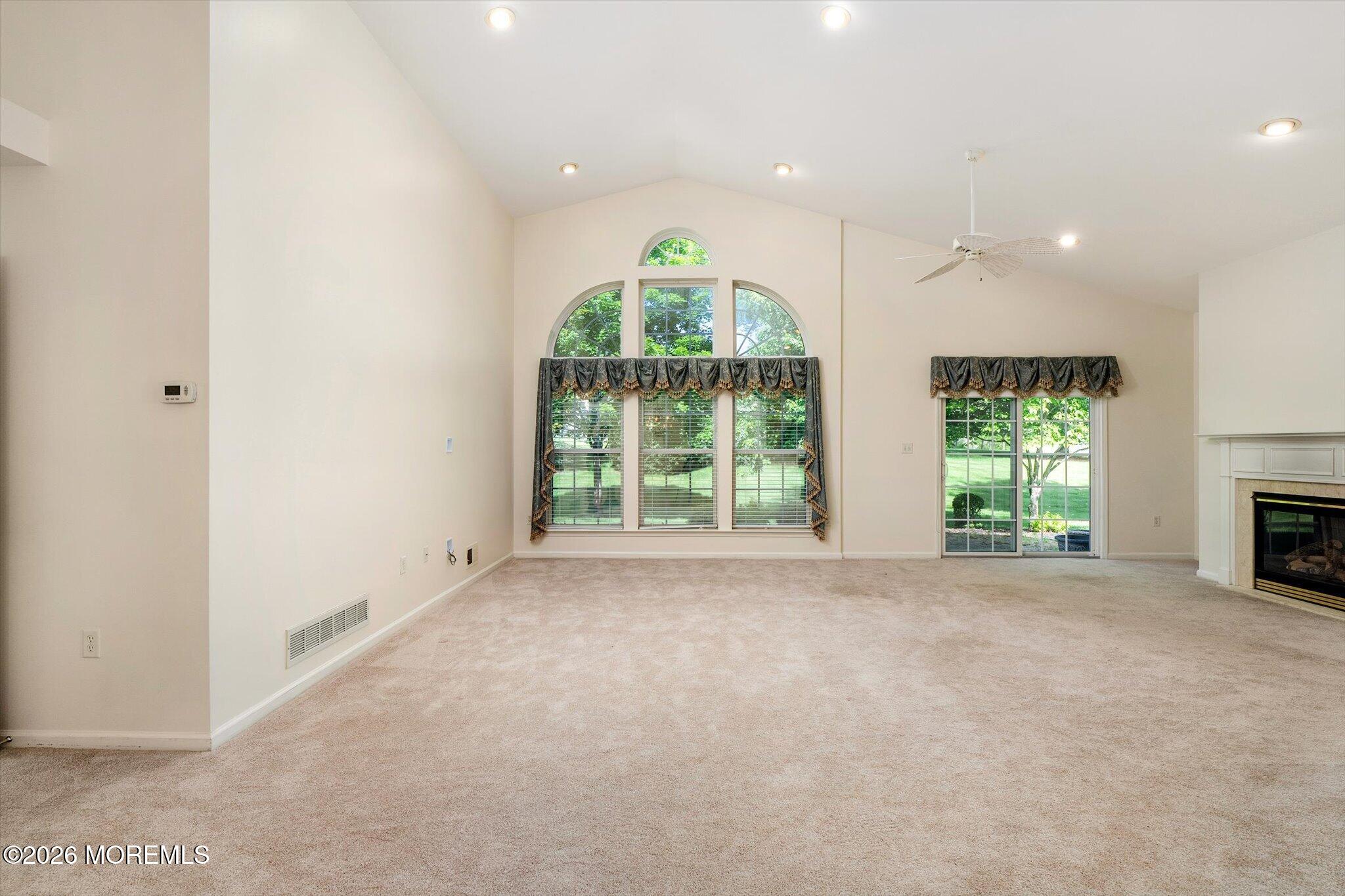 10 Powderhorn Way Allentown NJ 08501